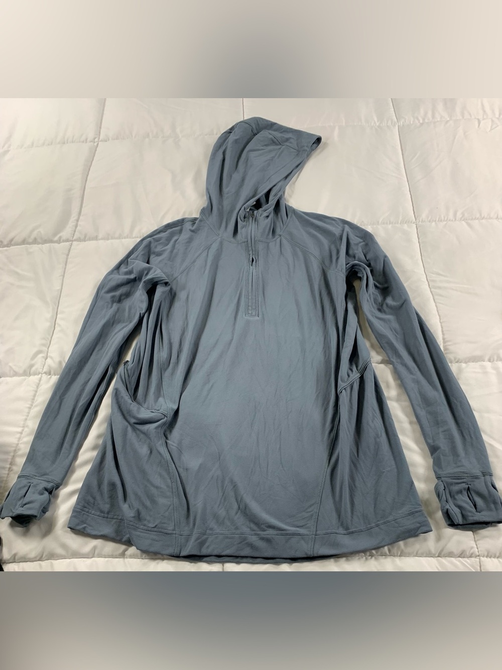 Like new Lululemon sweater size 10